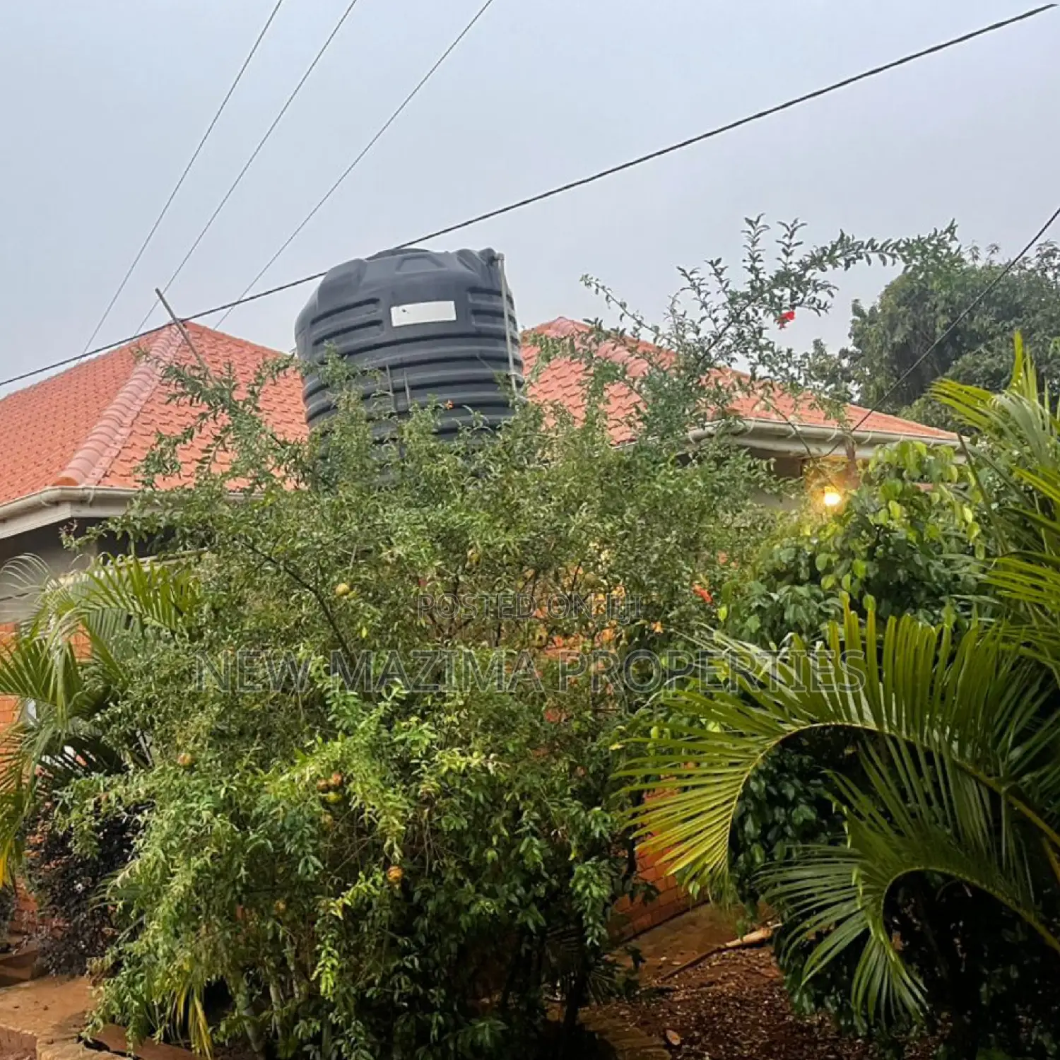 Very Nice Guest House on Quicksale Heart of Mityaana Town