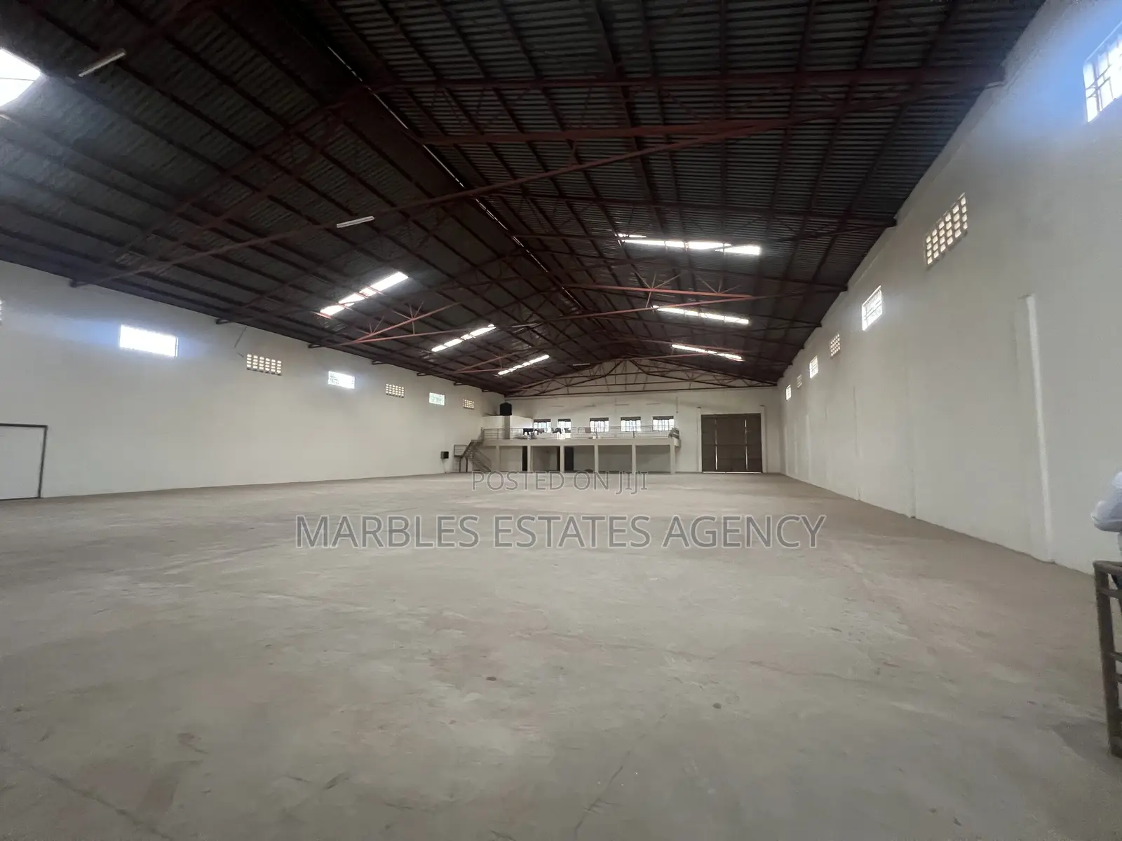 Warehouse in Kyambogo 1720sqms