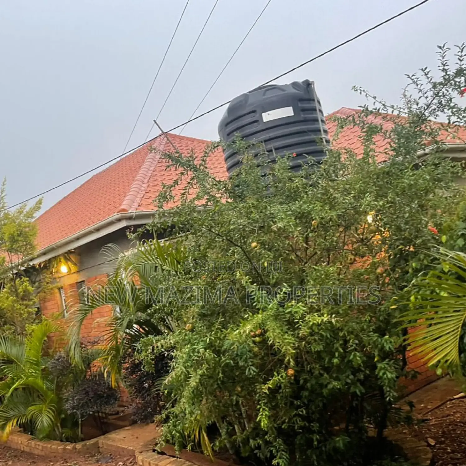 Very Nice Guest House on Quicksale Heart of Mityaana Town