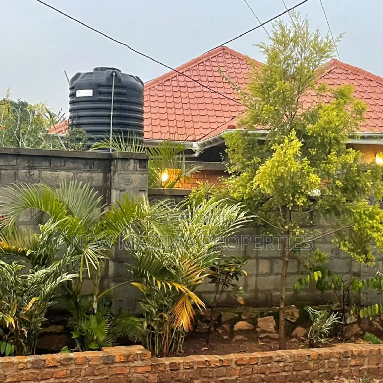 Very Nice Guest House on Quicksale Heart of Mityaana Town