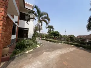 5bdrm House in Naguru, Central Division for rent