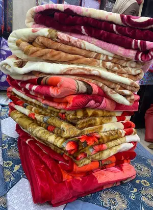 Woolen Blankets / Back to School / 3kg