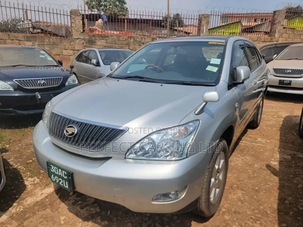Toyota Harrier 2.4 2011 Silver