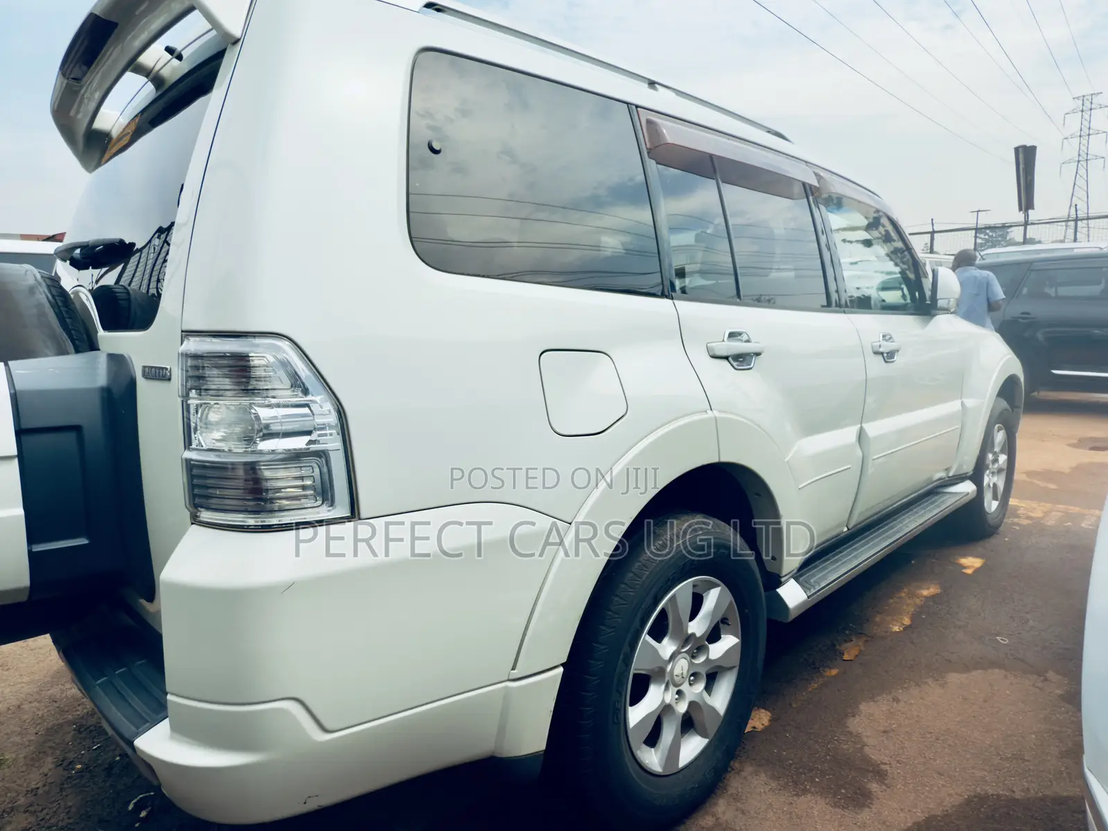 Mitsubishi Pajero 3.2 Di-Dc GLS 2011 White