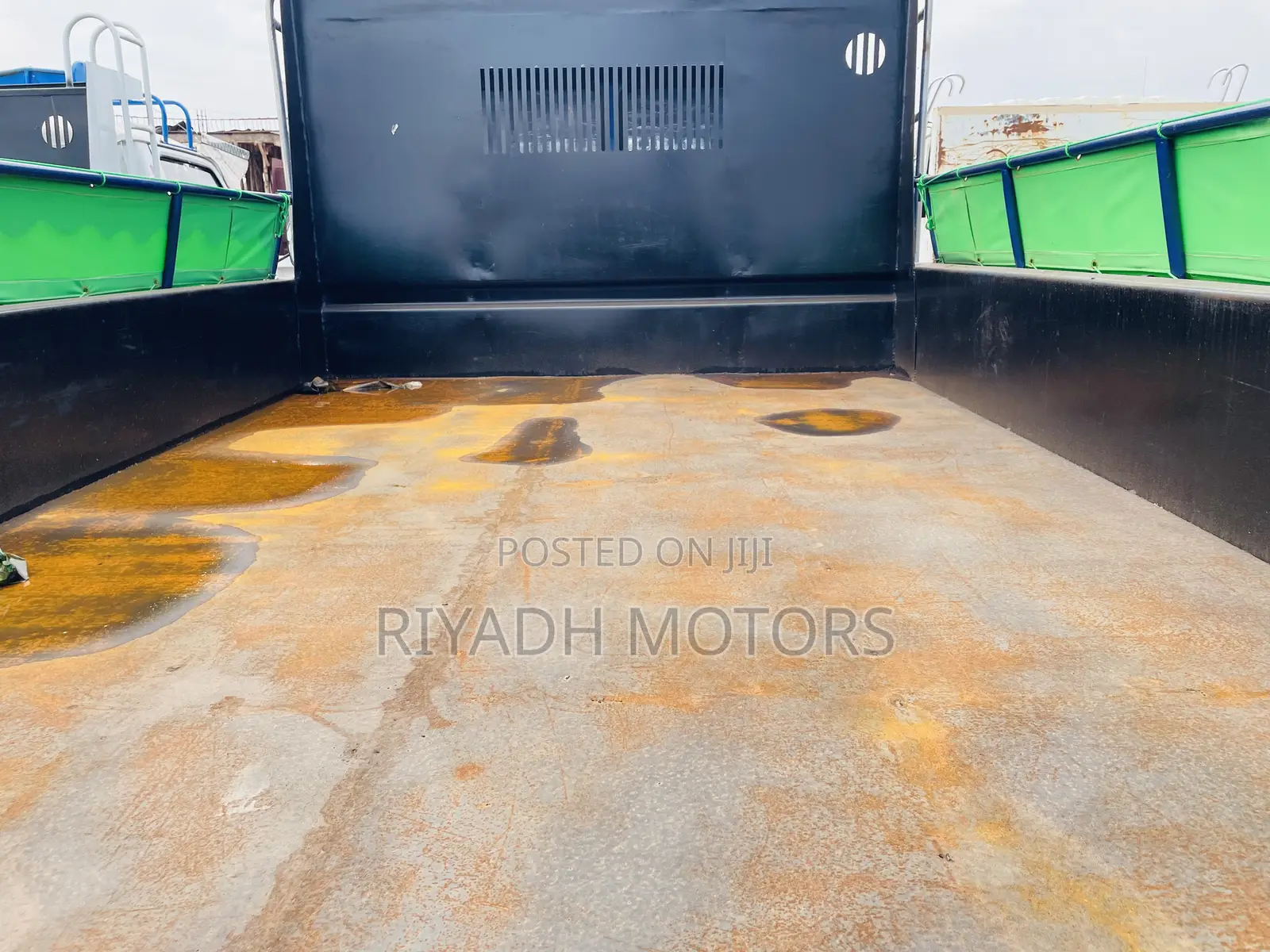 Hino Tipper