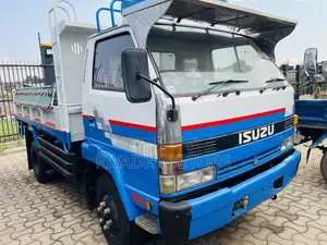 Isuzu Tipper 6HE1