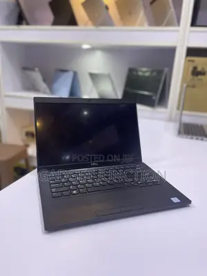Laptop Dell Latitude 7390 8GB Intel Core I5 SSD 256GB