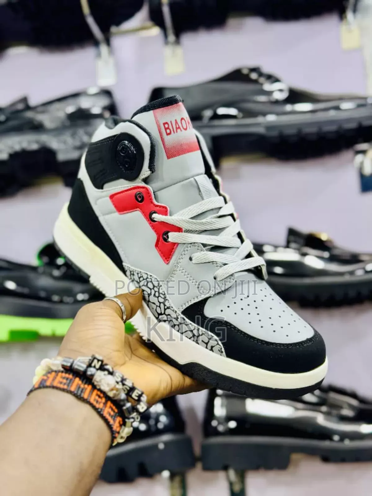 Loft Sneakers
