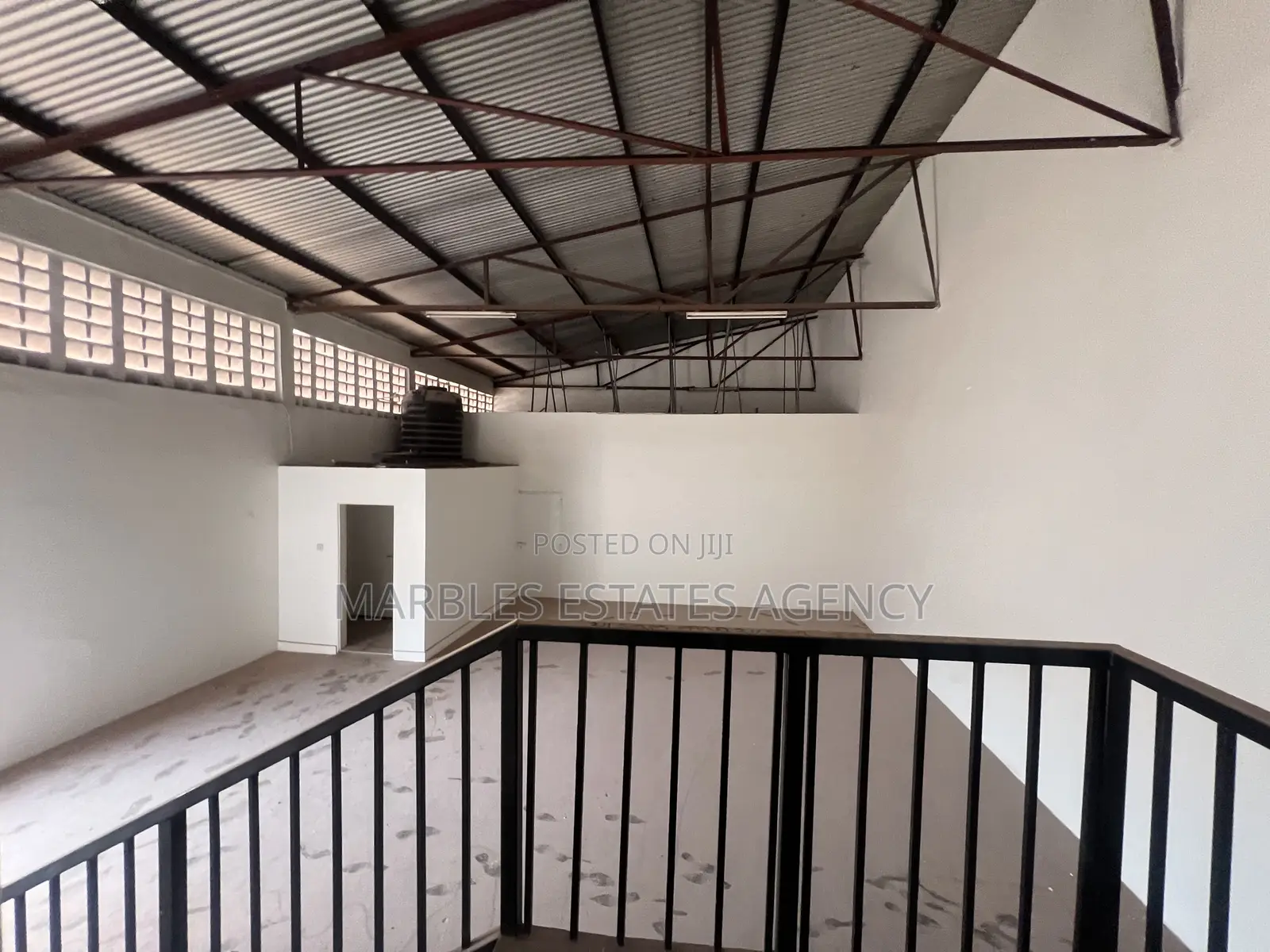 Warehouse for Rent 211sqms