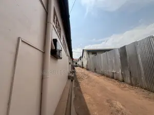 Warehouse for Rent 211sqms