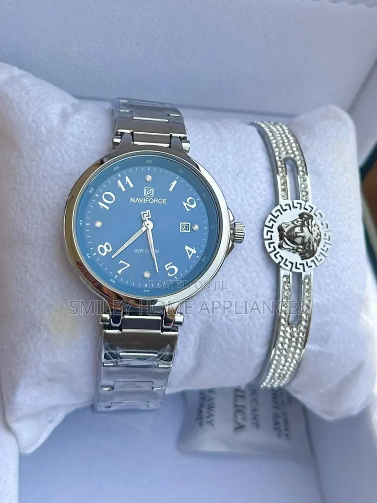 Naviforce Ladies' Gift Box Watch With a Bracelet