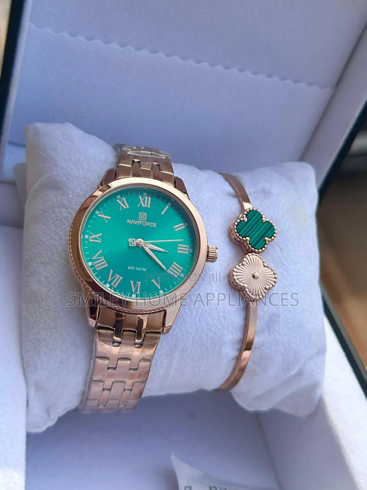 New Edition Naviforce Women's Watch Gift Box With a Bracelet