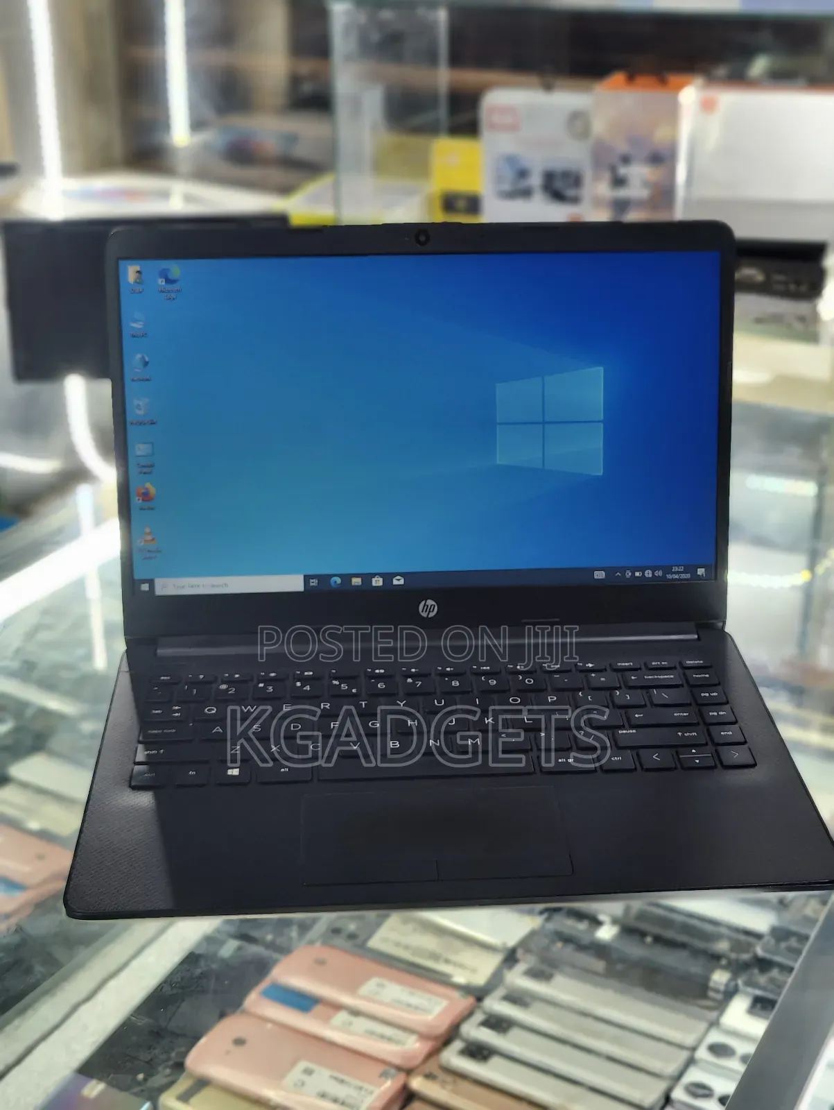 New Laptop HP 14z 4GB AMD Ryzen 3 HDD+SSD 128GB