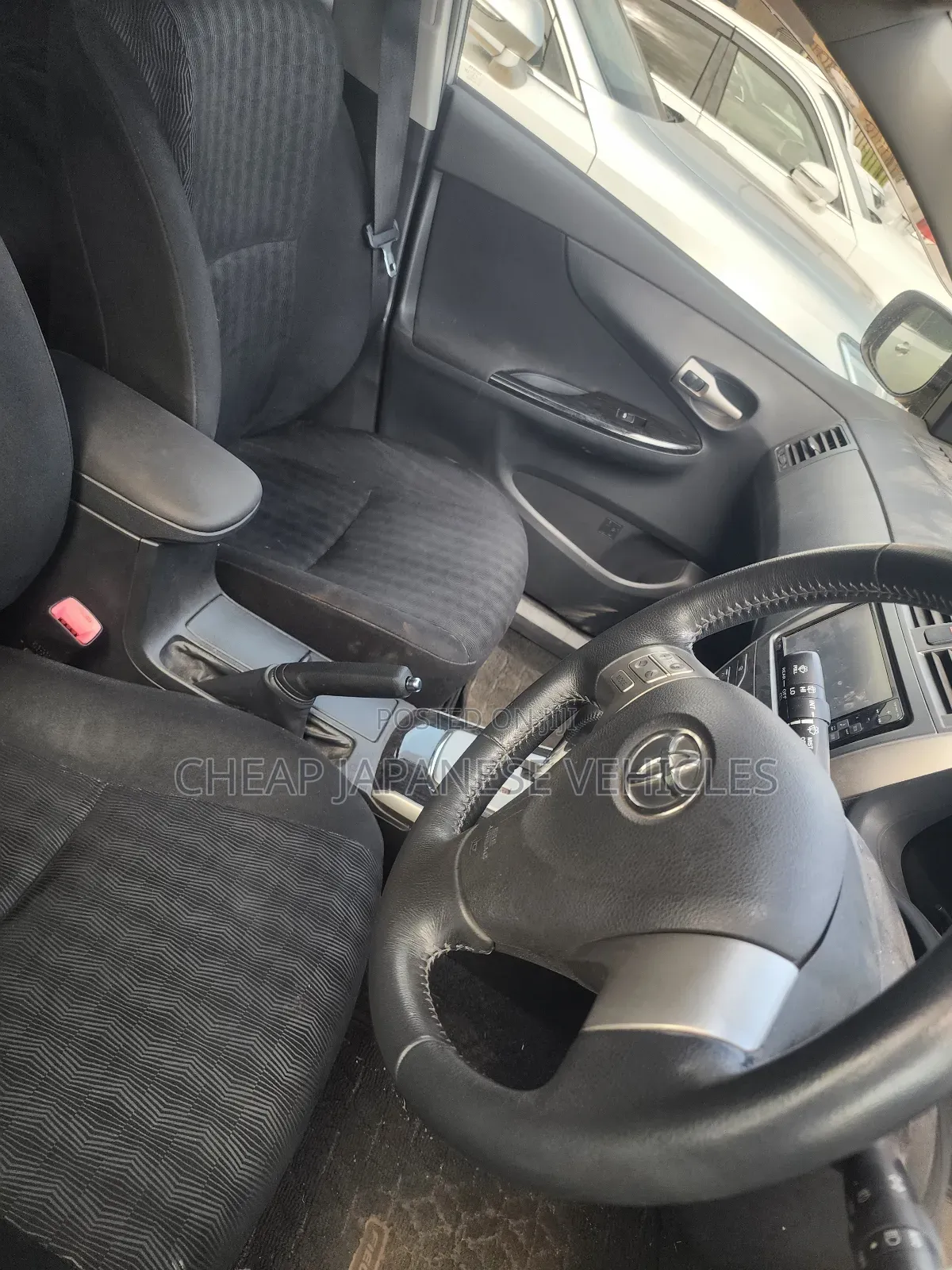 Toyota Corolla Fielder 1.8 Petrol FWD 2012 Silver