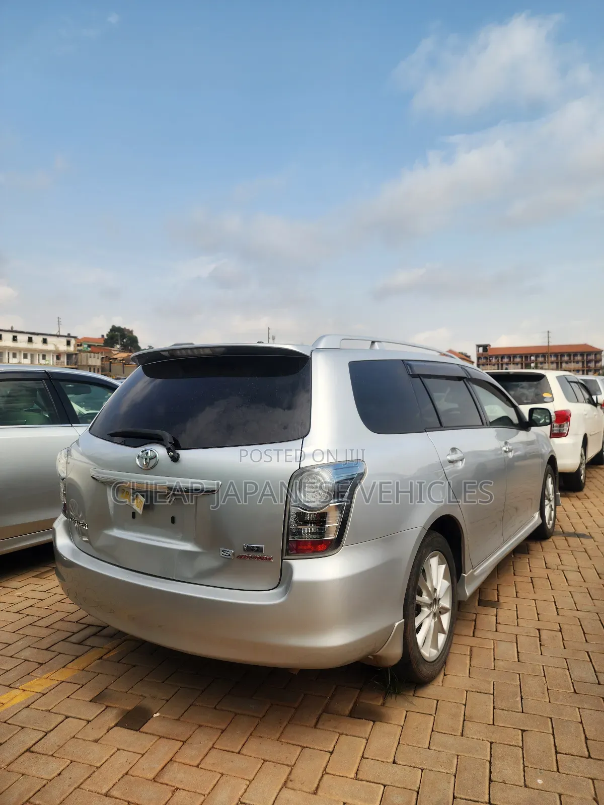 Toyota Corolla Fielder 1.8 Petrol FWD 2012 Silver