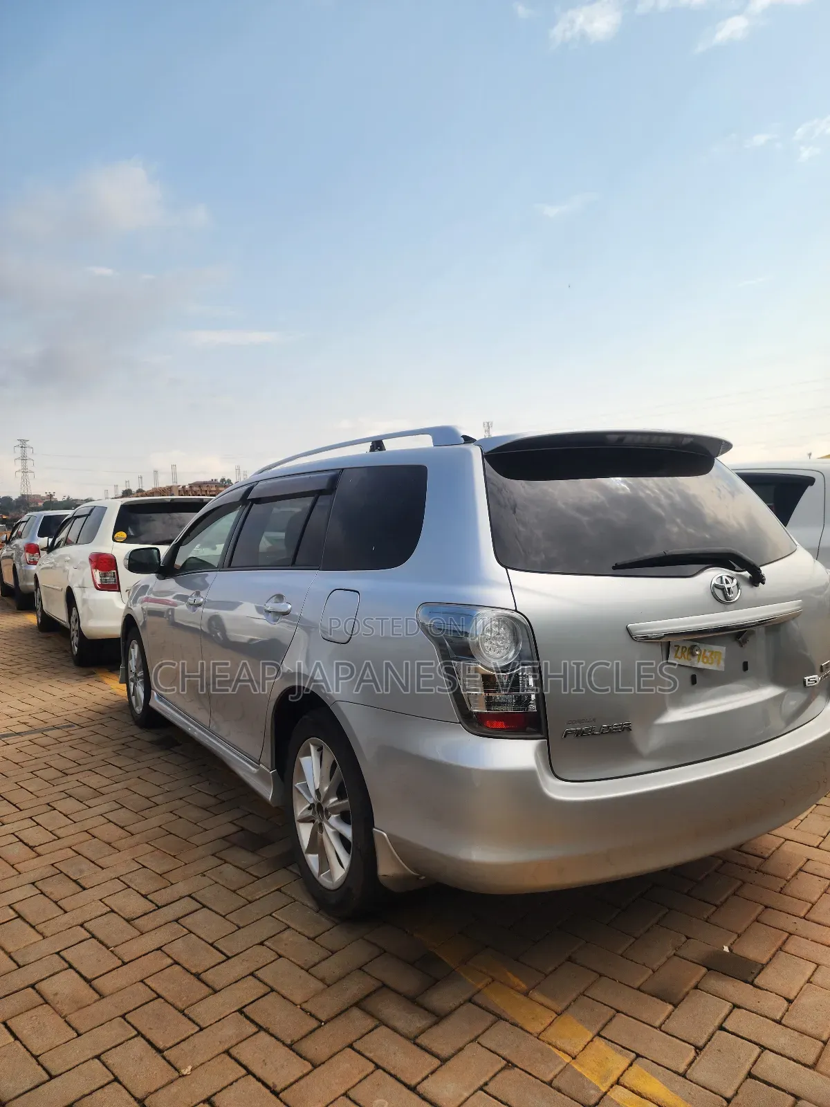 Toyota Corolla Fielder 1.8 Petrol FWD 2012 Silver