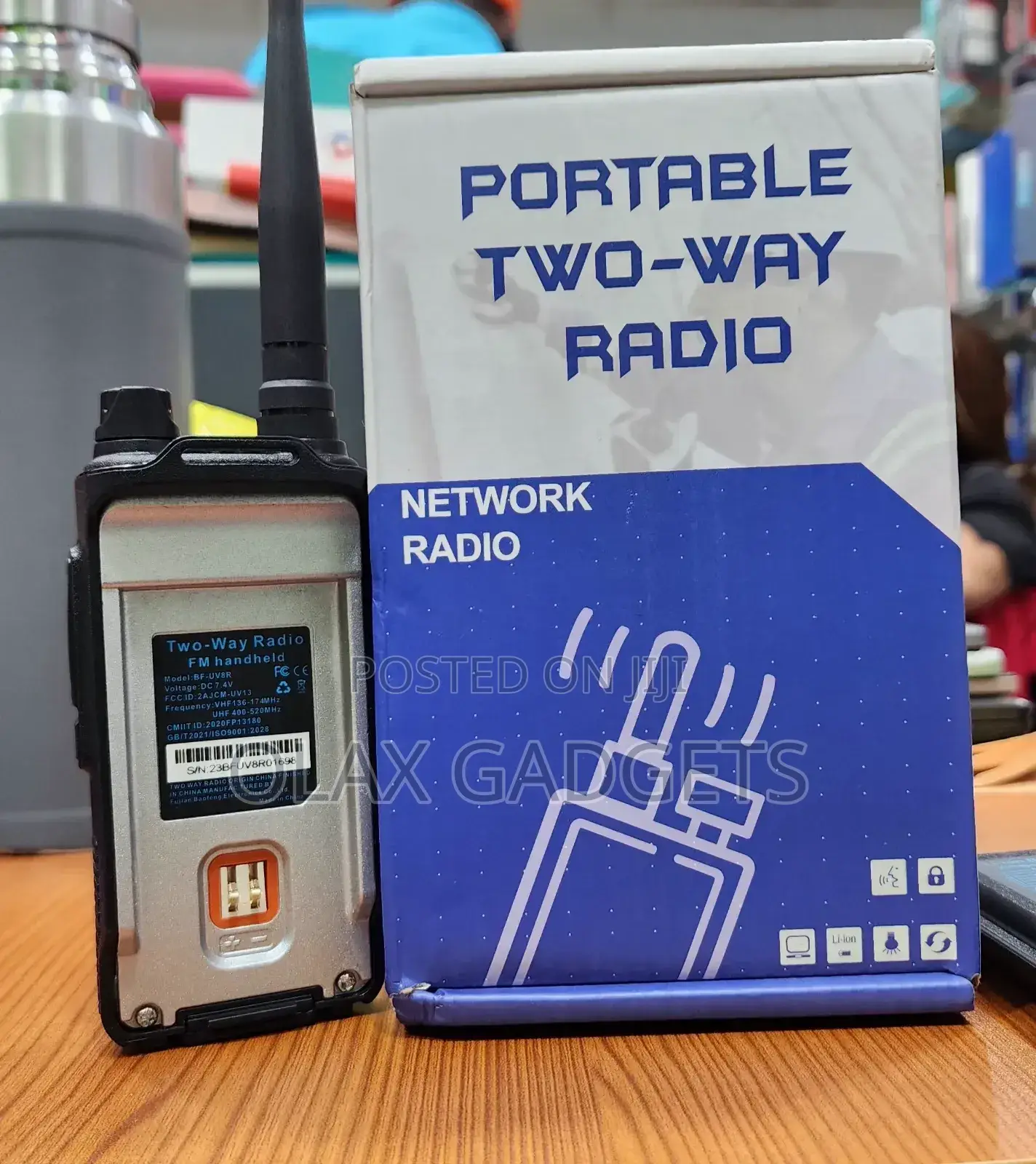 Baofeng Uv-8r Walkie Talkie VHF/Uhf Dual Band Wit Flashlight