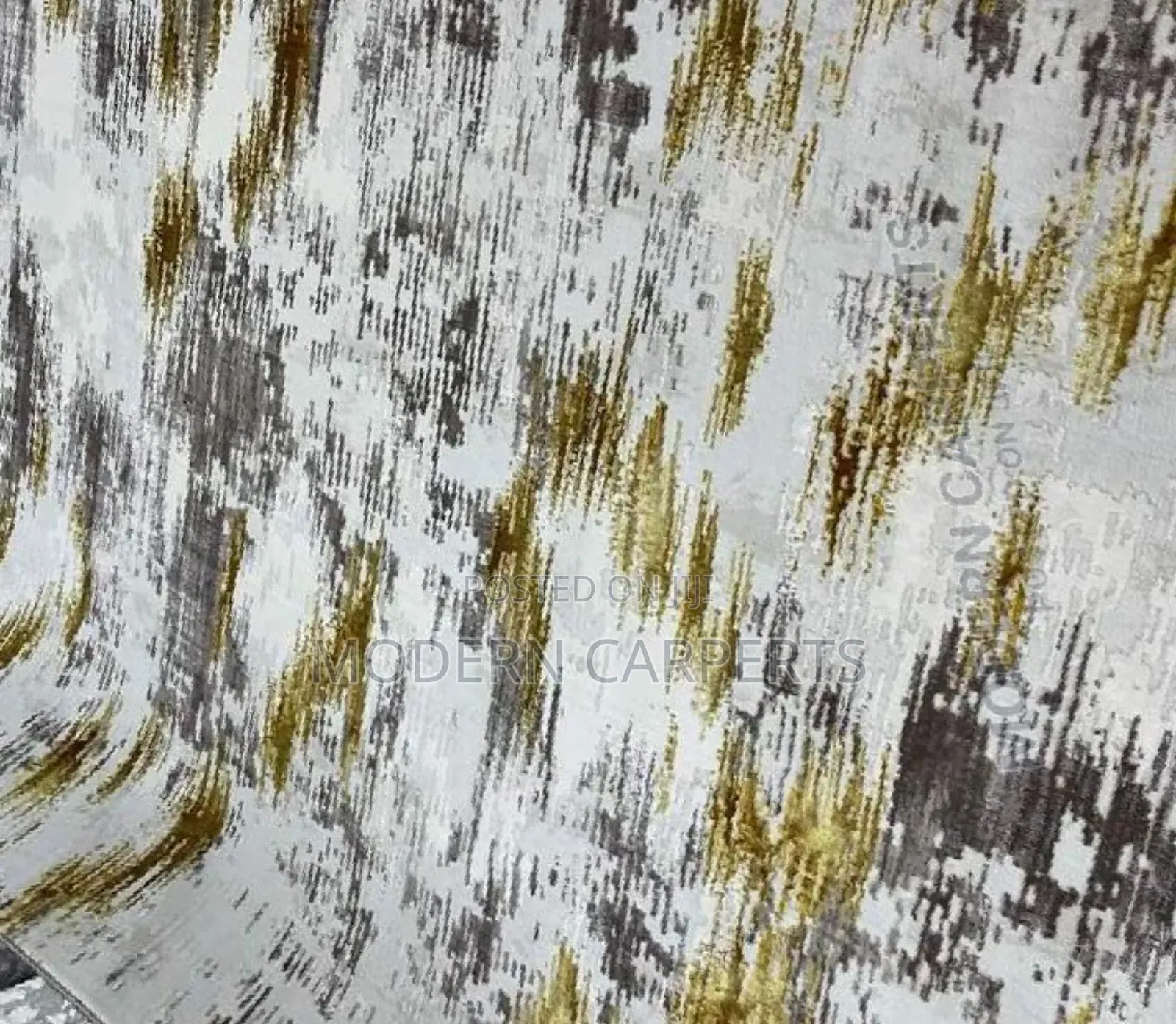 Unquic Center Rug