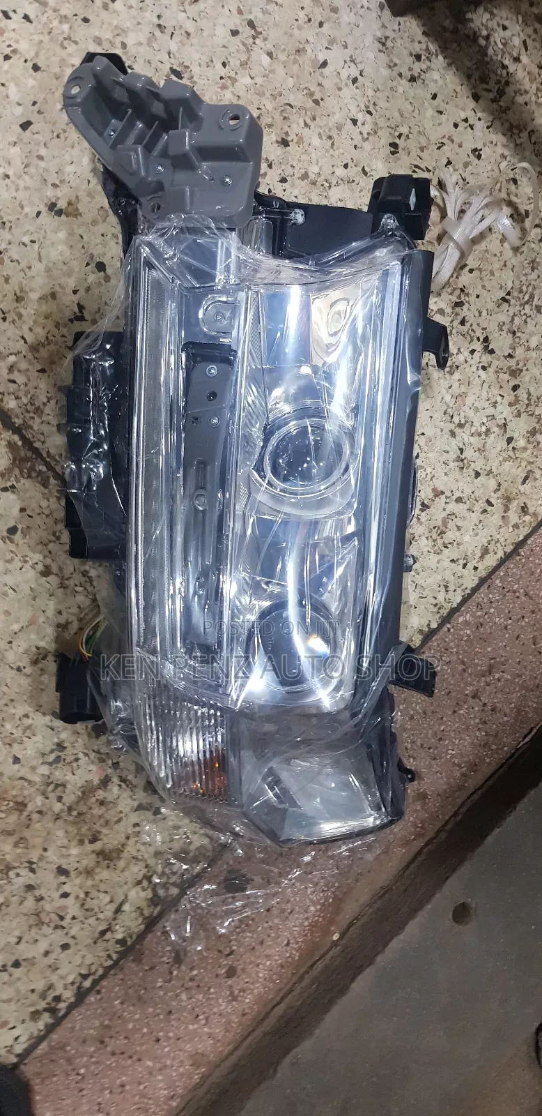 Headlamps for Landcruiser LC 200 2018