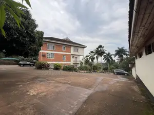 3bdrm Block of Flats in Kololo, Central Division for sale