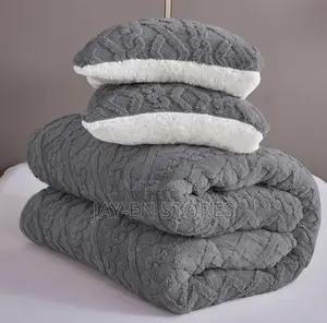 Tufted Duvets Available in Different Colors