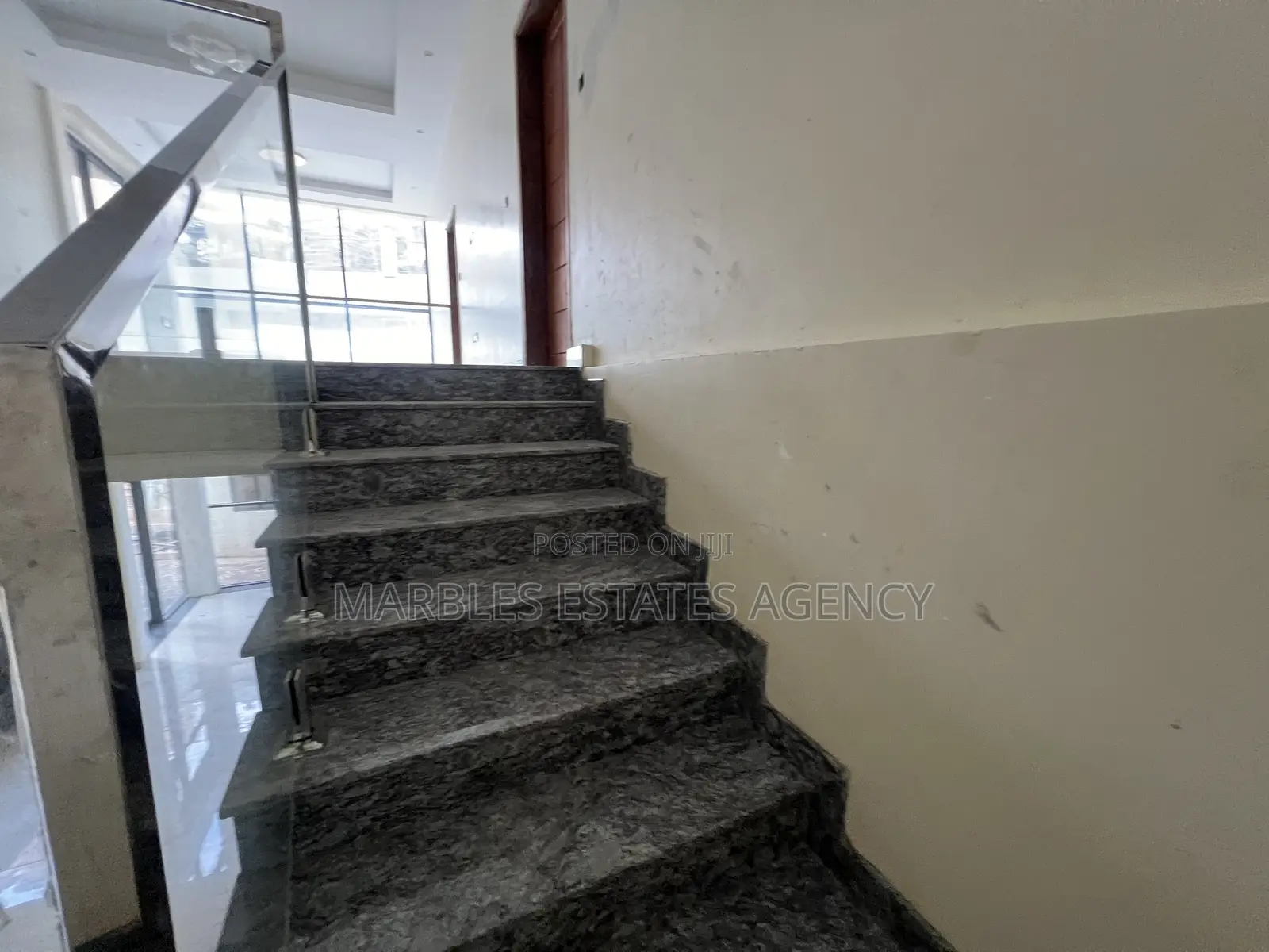 5bdrm Townhouse/Terrace in Kololo, Central Division for sale
