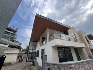 5bdrm Townhouse/Terrace in Kololo, Central Division for sale