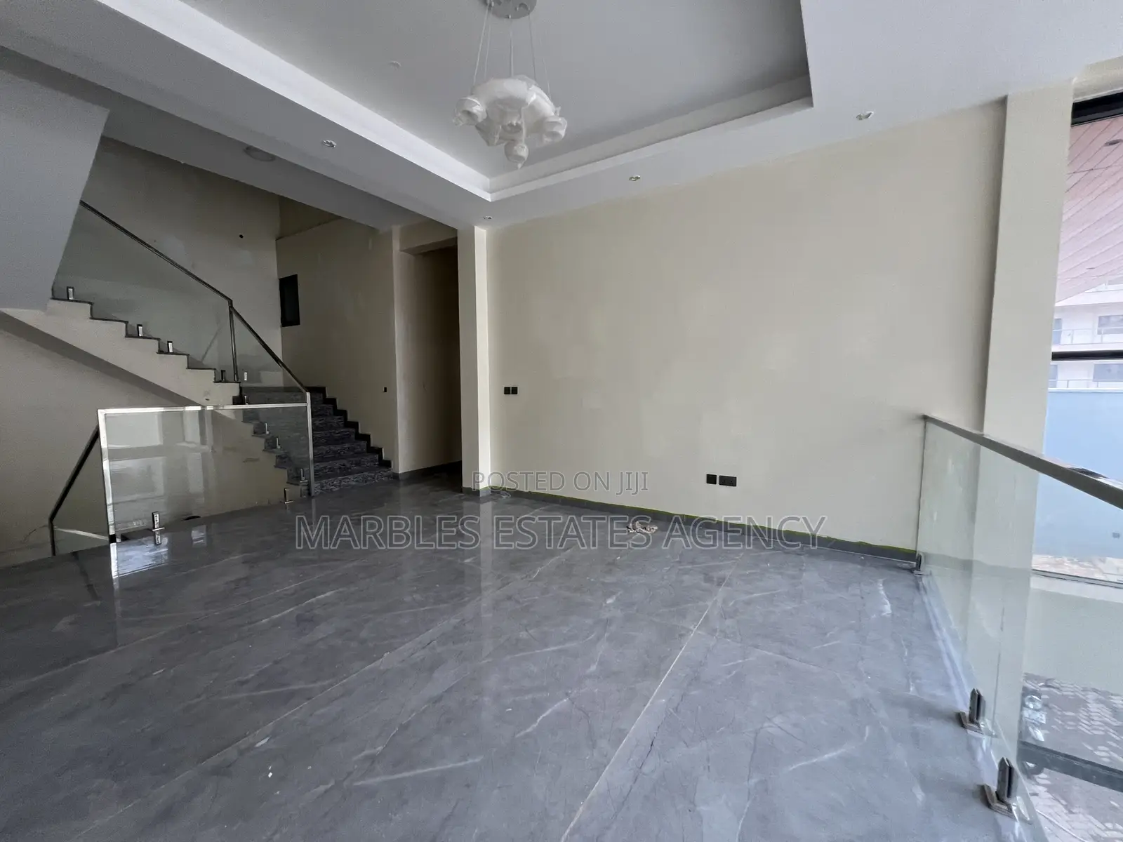 5bdrm Townhouse/Terrace in Kololo, Central Division for sale