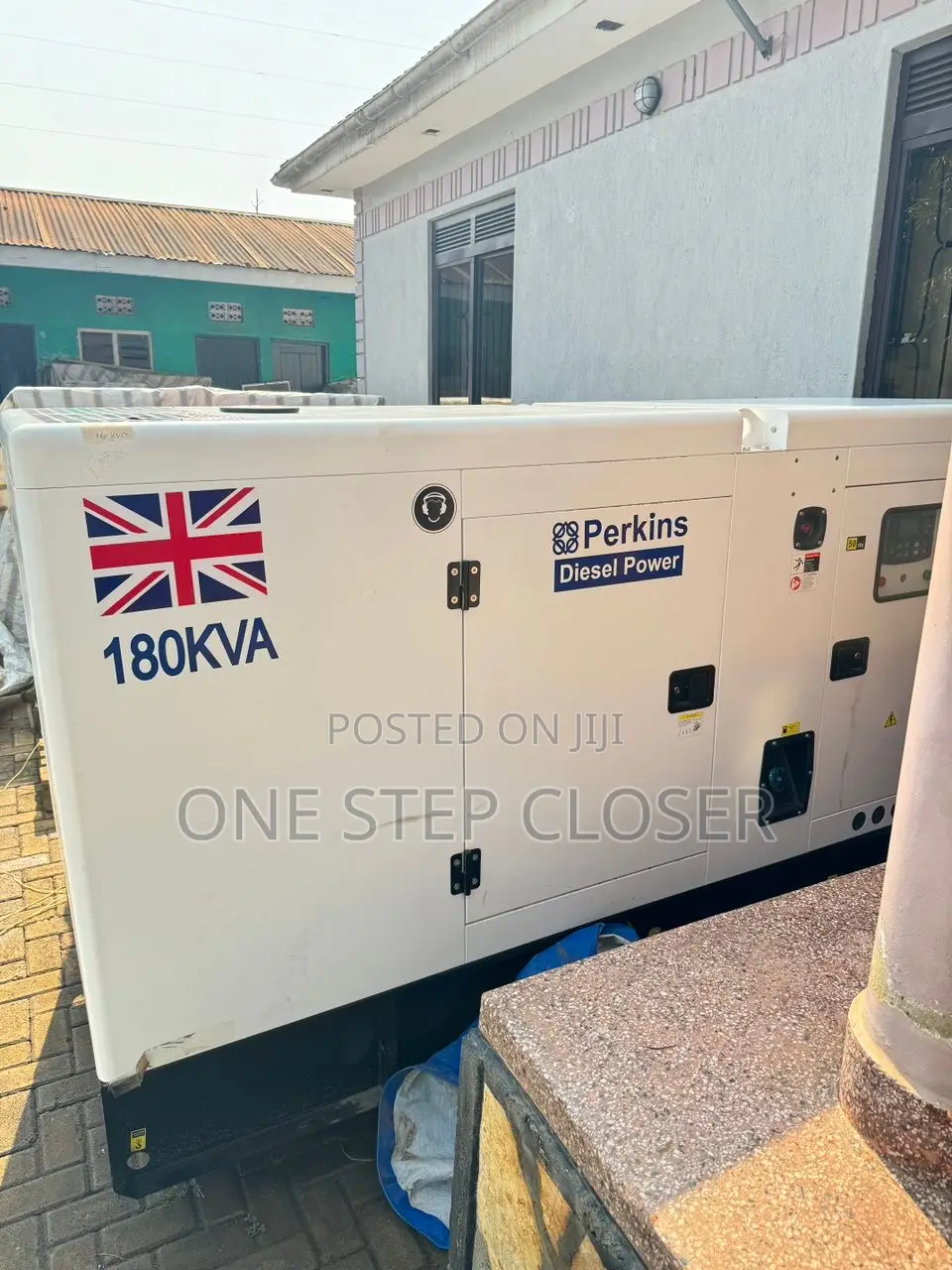 180kva/180wats Super Silent Generator for Perkins Uk Made
