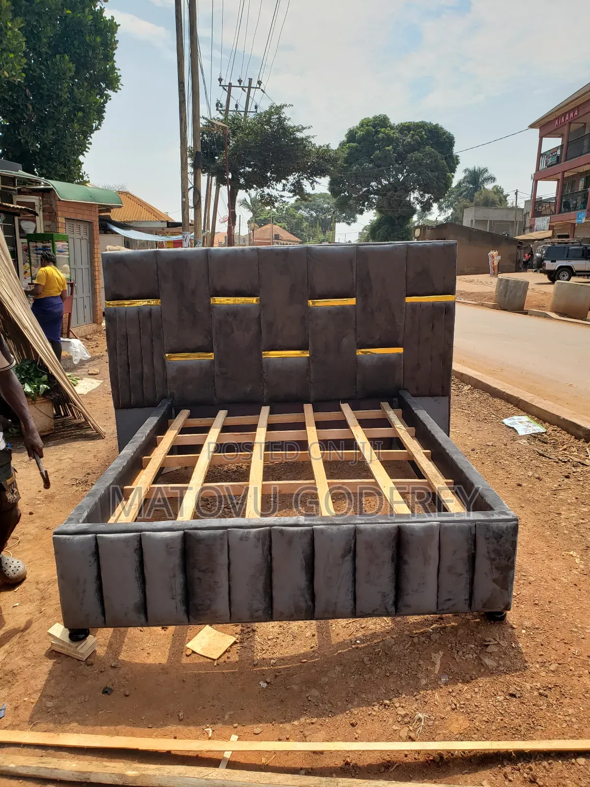 Grey 5x6 Bed