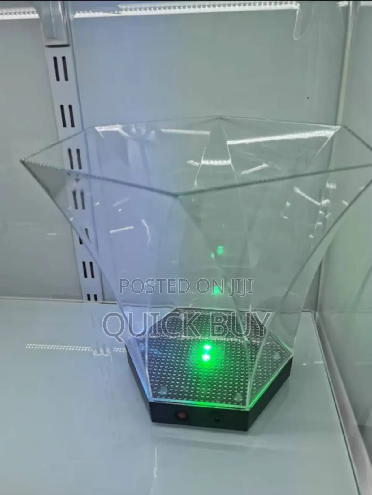 Large Capacity Polygonal Ice Box