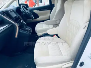 Toyota Alphard 2.5 Petrol AWD 2019 White