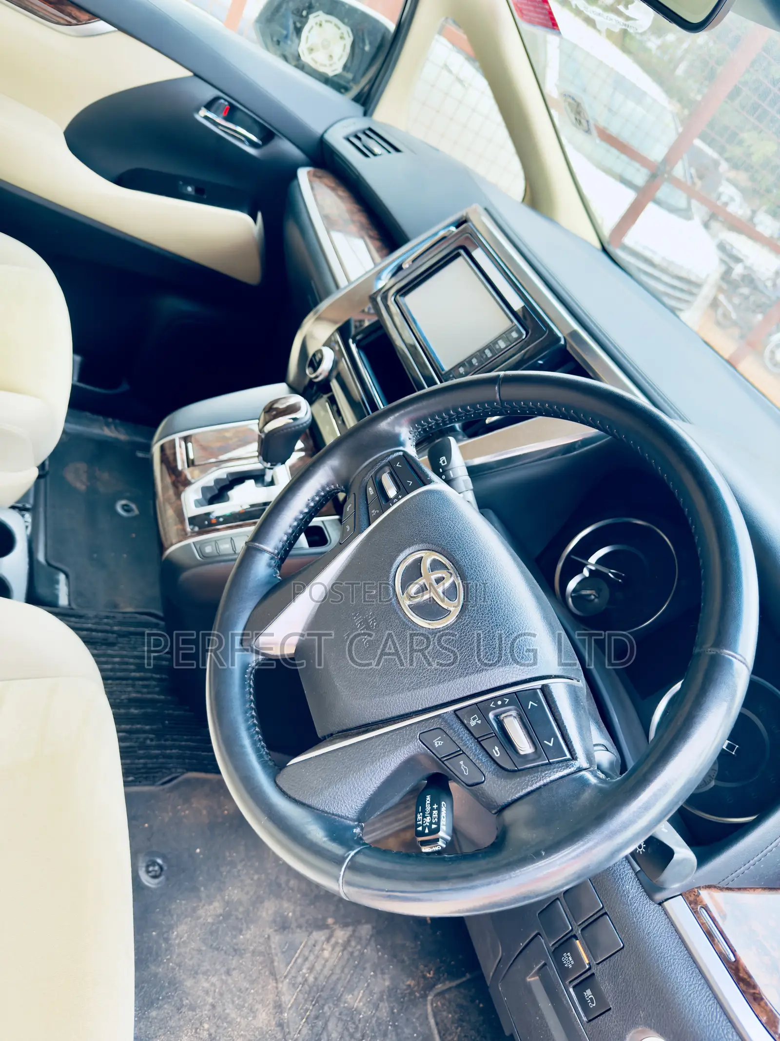 Toyota Alphard 2.5 Petrol AWD 2019 White