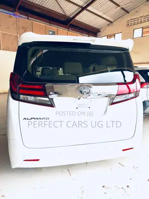 Toyota Alphard 2.5 Petrol AWD 2017 White