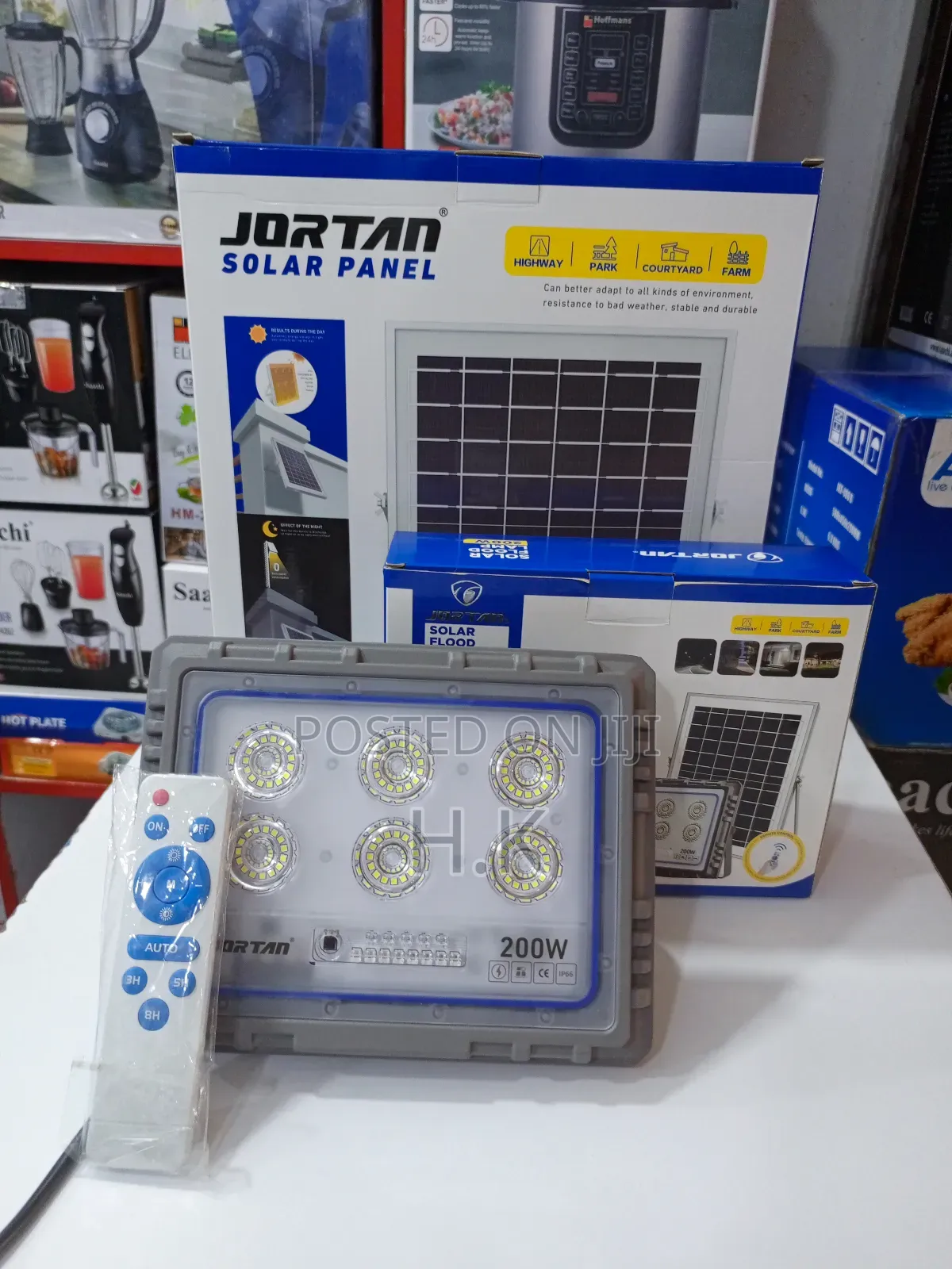 Jortan 200W Solar Flood Lamp.