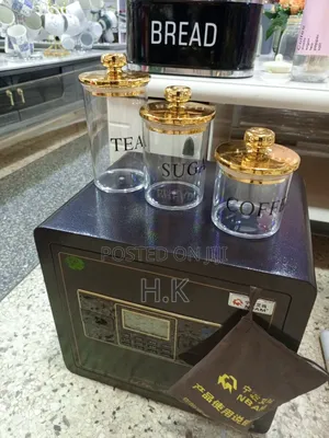 Clear Glass Canisters With Gold Lids