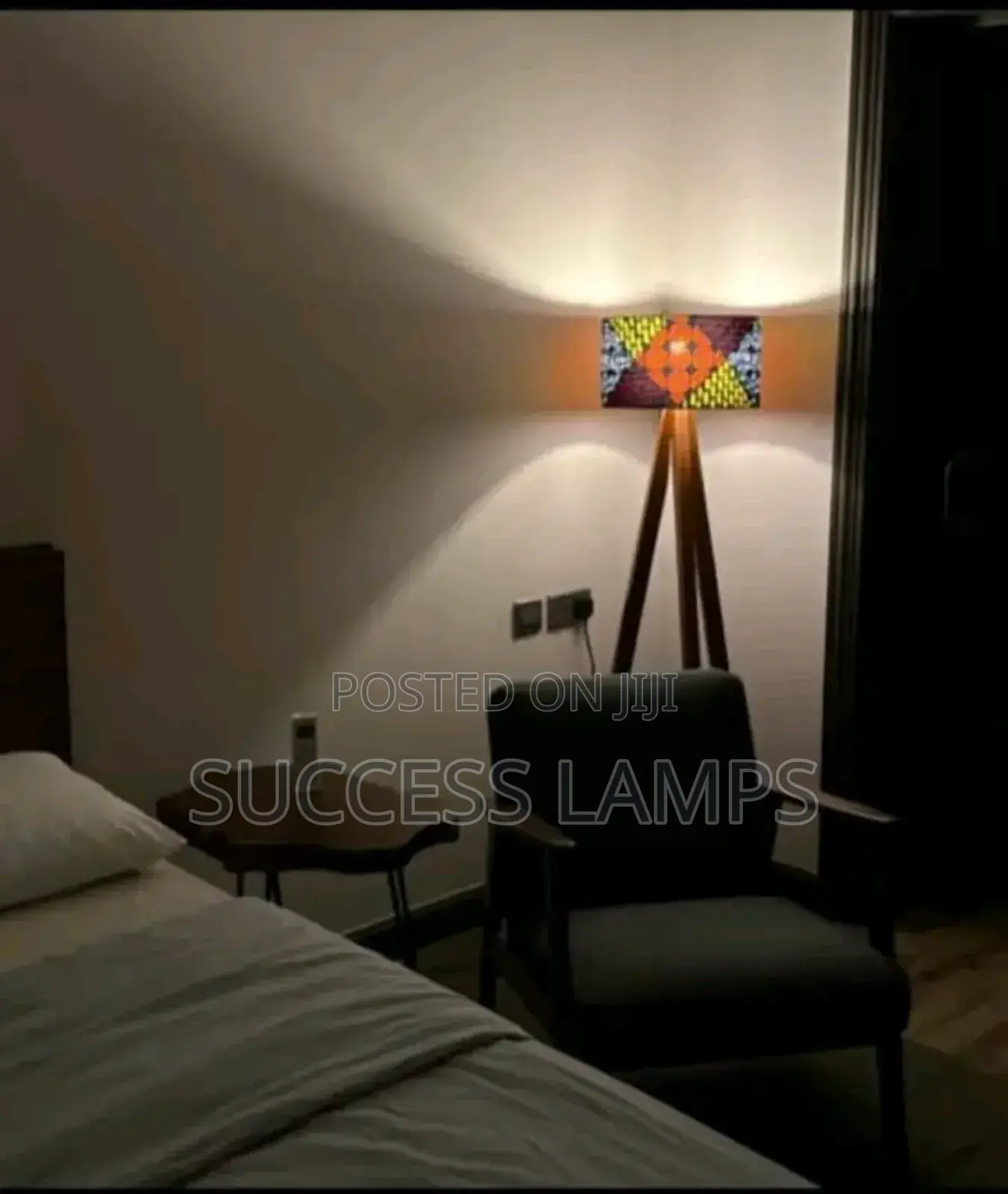 Mugavu. Floor Lamps