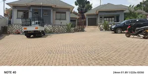 3bdrm Bungalow in Fs Properties Ltd, Kawempe for sale