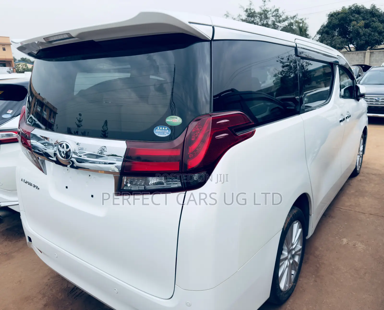 Toyota Alphard 2.5 Petrol AWD 2016 Pearl