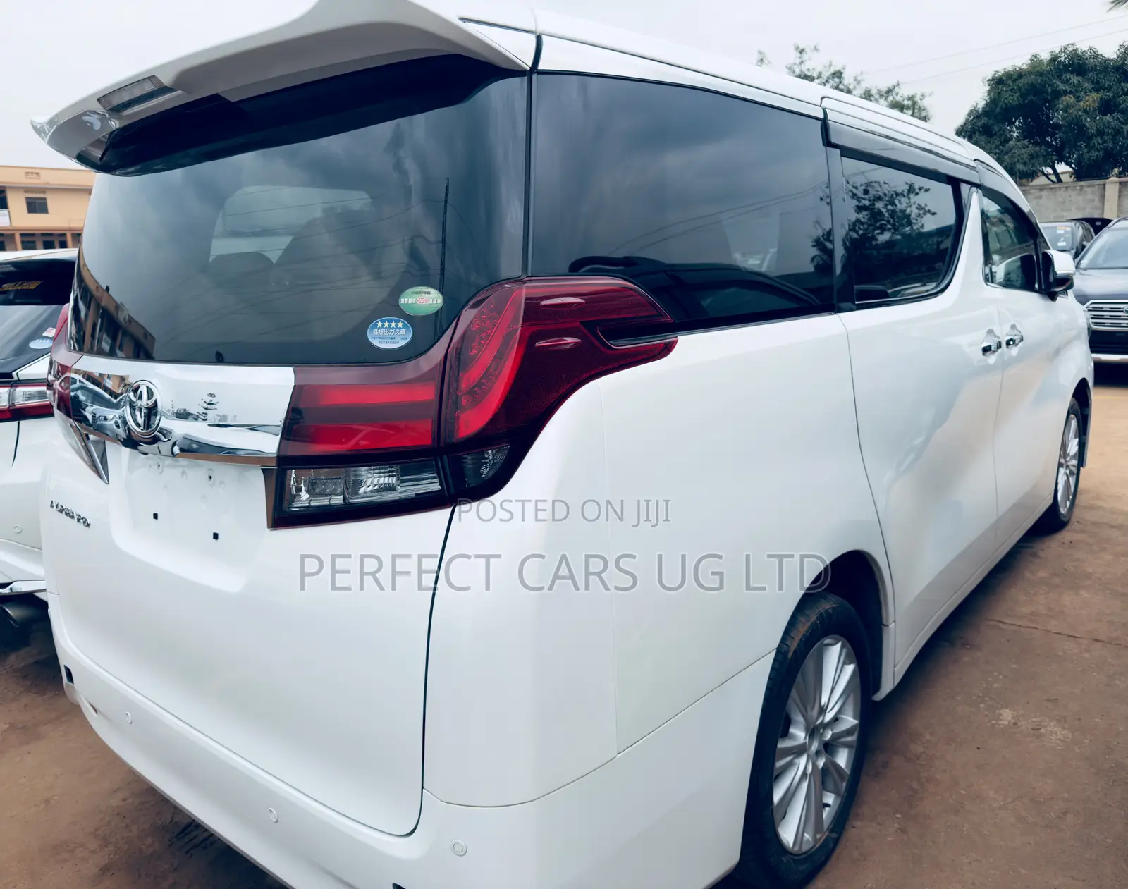 Toyota Alphard 2.5 Petrol AWD 2016 Pearl