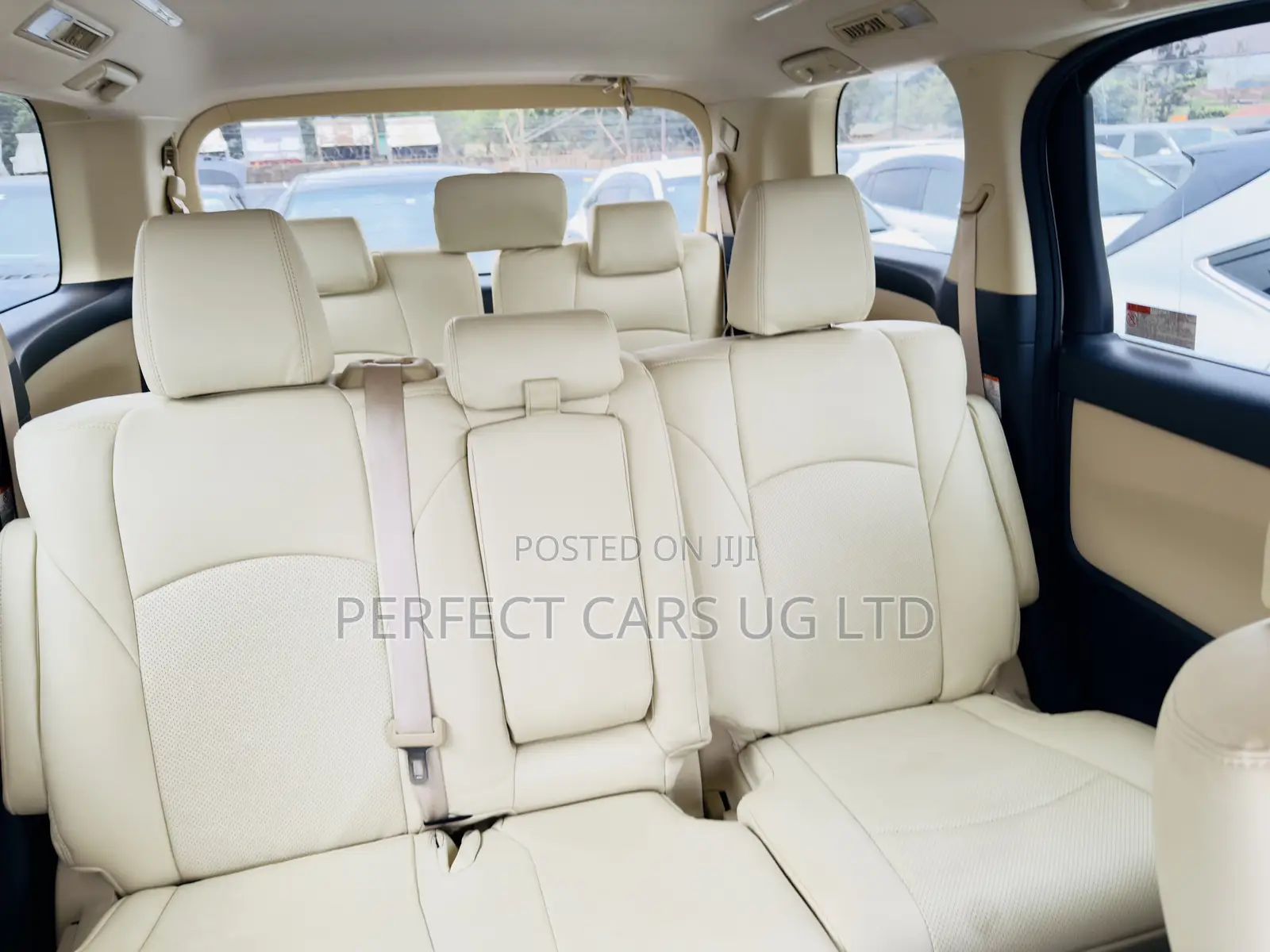 Toyota Alphard 2.5 Petrol AWD 2016 Pearl