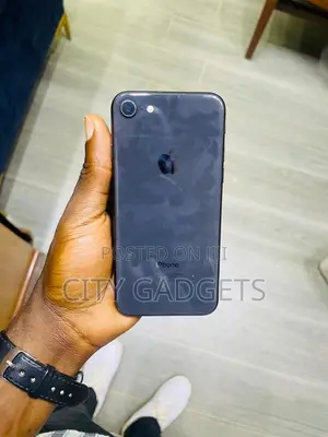 Apple iPhone 8 64 GB Black