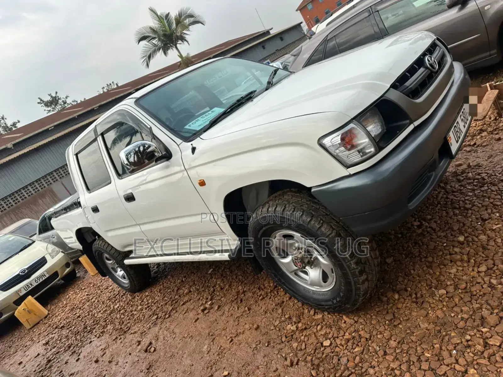 Toyota Hilux 1998 White