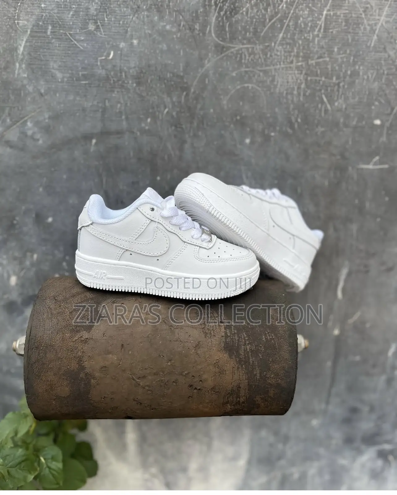 White Nike Air Force 1 Kids Sneakers