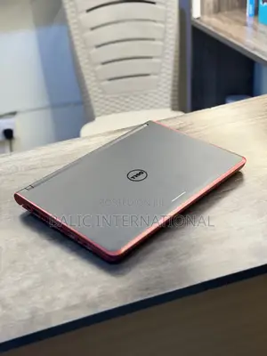 Laptop Dell Latitude 3350 8GB Intel Core I5 HDD 500GB