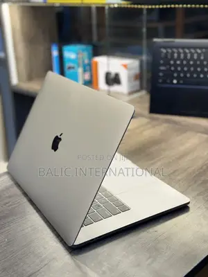 Laptop Apple MacBook Pro 2019 32GB Intel Core I9 SSD 512GB