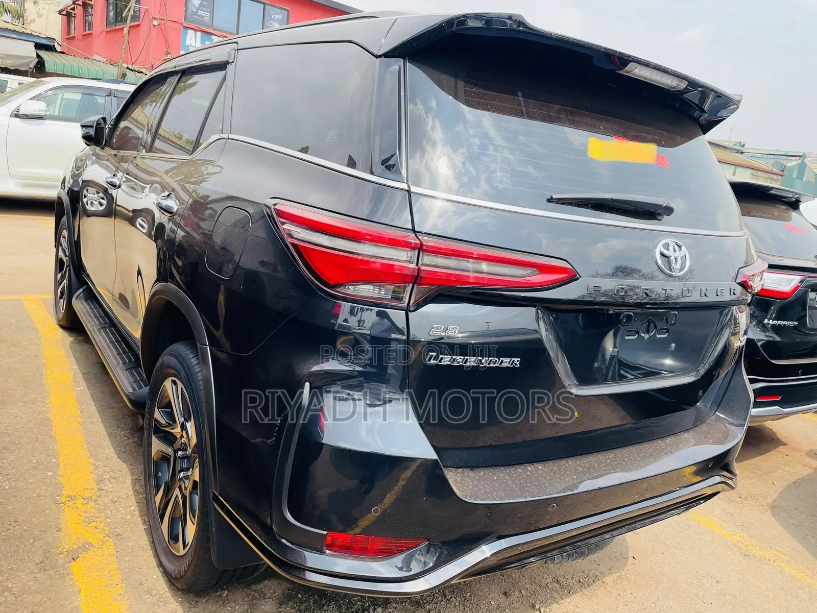 Toyota Fortuner 2022 Black