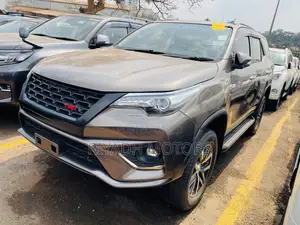 Toyota Fortuner 2016 Gray