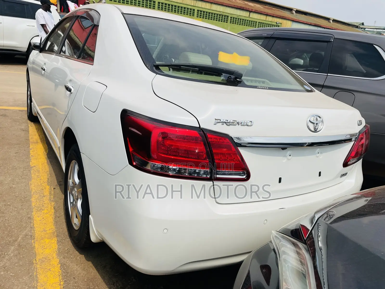 Toyota Premio 1.8 FWD 2019 White