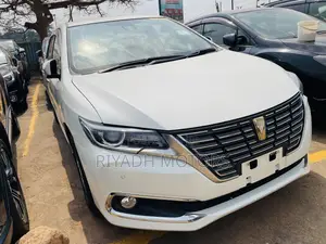 Toyota Premio 1.8 FWD 2019 White